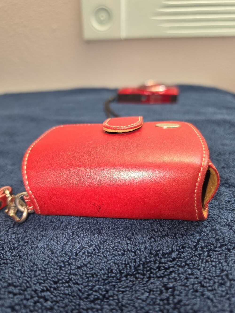Canon PowerShot SX600 HS Camera Kit In Red - Picture 11 of 16